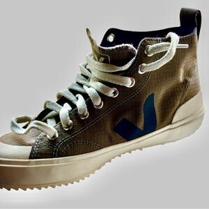 Veja Men's High-Top Sneakers - Army Green w/ White Trim